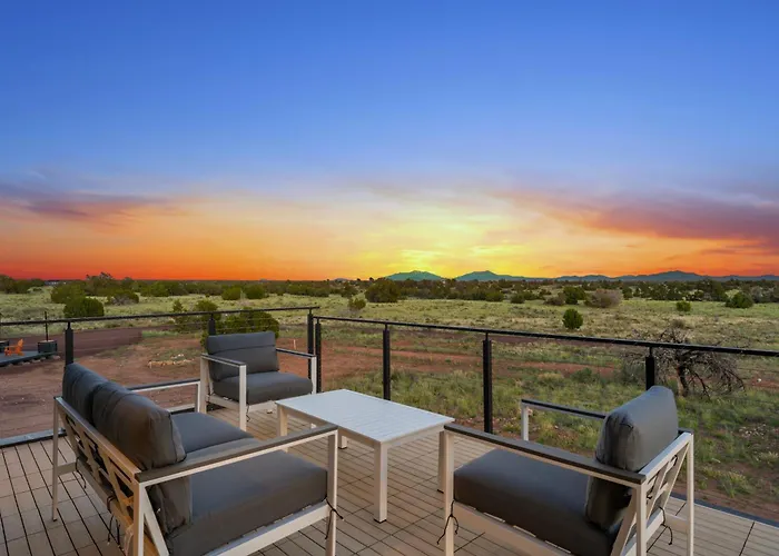 Luxe Desert Retreat - Near Grand Canyon South Rim Villa Valle