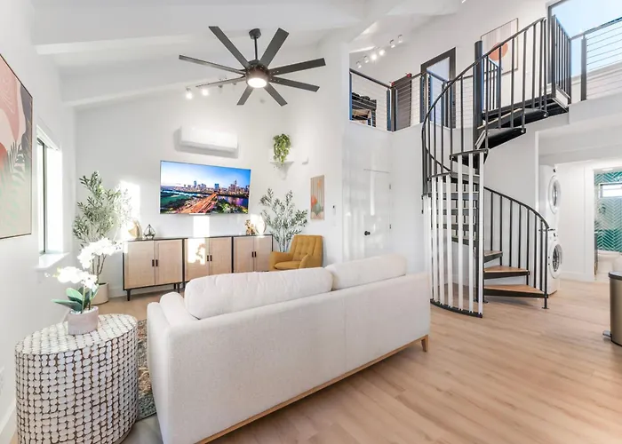 Luxe Desert Retreat - Near Grand Canyon South Rim Villa Valle